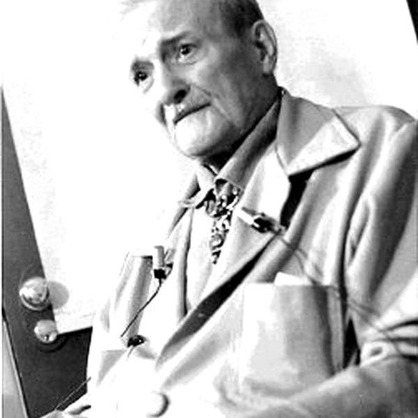 Milton Erickson | Familiae | Psicólogas en Santiago y Madrid